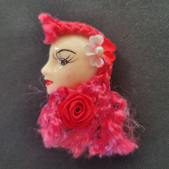 Glamour Lady Head Brooch Face Lot of 3 Blue Red White Silver With Gift Boxes - Picture 7 of 16